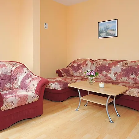 Reit- Und Maack カントリーハウス ノイハルリンガージール