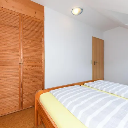 Landsted Reit- Und Maack
